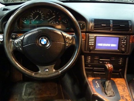 BMW 5-serie Touring - 520i Executive Automaat Airco Climate Control Leer Trekhaak - 1