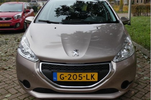 Peugeot 208 - 1.2 VTi Blue Lease 5 drs automaat-navigatie-pdc dealer onderhouden - 1