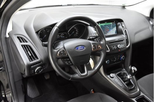 Ford Focus Wagon - (J) 1.5 TDCI Lease Edition [ Navi Trekhaak ] - 1