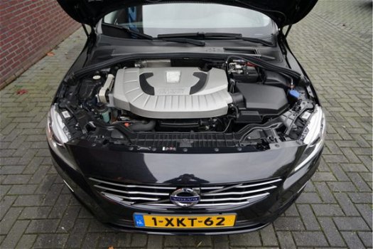 Volvo V60 - 2.4 D6 AWD Plug-In Hybrid Summum Xenon Leder Navi Tekhaak EX BTW - 1