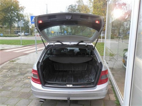 Mercedes-Benz C-klasse Estate - 220 CDI BlueEFFICIENCY Avantgarde - 1