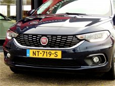 Fiat Tipo Stationwagon - 1.6 MultiJet 16v Business Lusso Leer | Navi | Clima | Stoelverwarming |