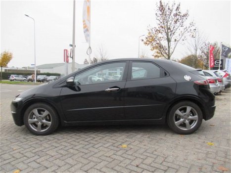 Honda Civic - 1.4 i Sport / Navi / PDC / Garantie - 1