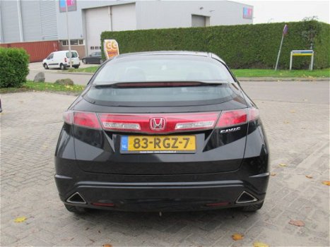 Honda Civic - 1.4 i Sport / Navi / PDC / Garantie - 1