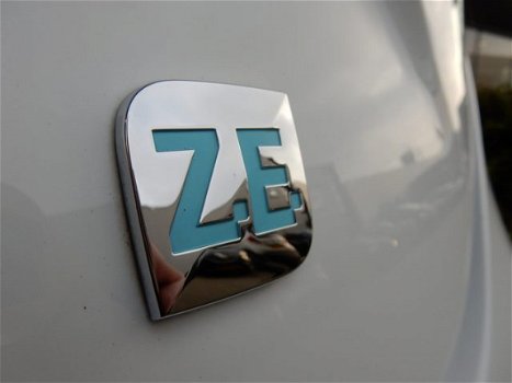Renault Zoe - Q210 Zen Quickcharge 22 kWh (ex Accu) / NAVIGATIE - 1