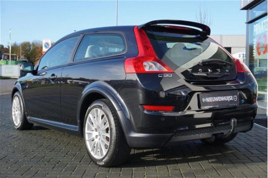 Volvo C30 - 2.0D POWERSHIFT MOMENTUM TREKHAAK NIEUW MODEL - 1