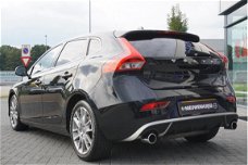 Volvo V40 - D2 R-DESIGN Intellisafe line, R-Design plus line Harman Kardon