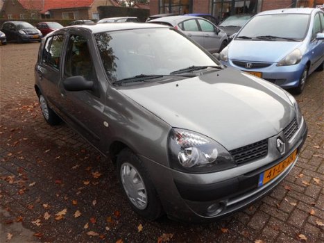 Renault Clio - 5D 1.2 Expression - 1