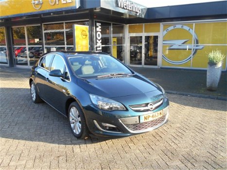 Opel Astra - 1.4Turbo COSMO 5D NAVI / L.M.VELG / P.D.C - 1