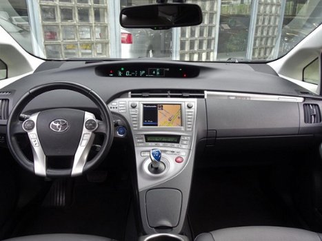 Toyota Prius - PLUG-IN HYBRID EXECUTIVE BUSINESS - 1