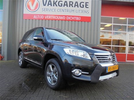 Toyota RAV4 - 2.0 VVT-I X-STYLE 2WD - 1