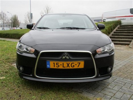 Mitsubishi Lancer Sportback - 1.8 Intense - 1