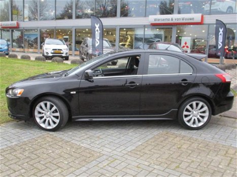 Mitsubishi Lancer Sportback - 1.8 Intense - 1