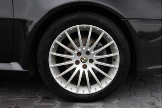 Alfa Romeo GT - 2.0 JTS Imola | Stoelverwarming | PDC | Clima | Bose - 1