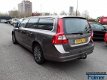 Volvo V70 - T4F Momentum - 1 - Thumbnail