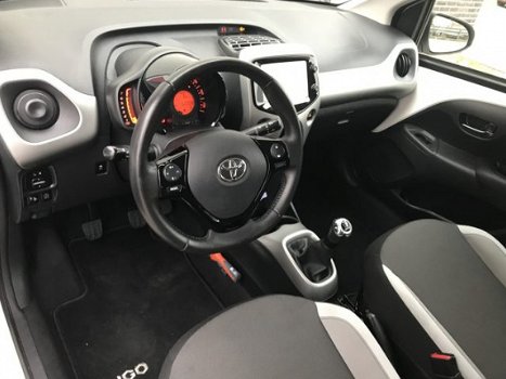 Toyota Aygo - 1.0 VVT-i x-play Airco NL Auto met Boekjes - 1