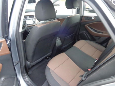 Hyundai i20 - 1.0 T-GDI Blue 100PK COMFORT + NAVIGATIE | ECC | CAMERA | - 1