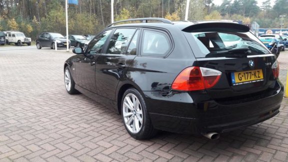 BMW 3-serie Touring - 318i Top staat, zeer lage km stand, mooie uitvoering - 1