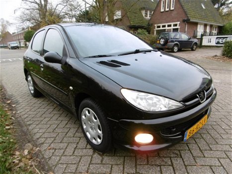 Peugeot 206 - 1.4 HDi Air-line 3 Airco 5 deurs Zuinig 1 op 20 - 1