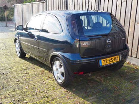 Opel Corsa - 1.2-16V Airco Cruise controle Centrale vergrendeling met bediening Elektrische ramen en - 1