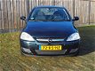 Opel Corsa - 1.2-16V Airco Cruise controle Centrale vergrendeling met bediening Elektrische ramen en - 1 - Thumbnail