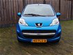 Peugeot 107 - 1.0-12V 5-deurs Airco Centrale vergrendeling met bediening Radio/cd Elektrische ramen - 1 - Thumbnail