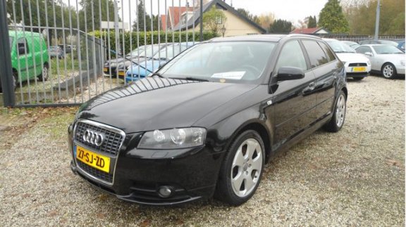 Audi A3 Sportback - 2.0 TFSI quattro S Line 200pk Panoramadak - 1