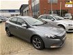 Volvo V40 - 2.0 D2 Momentum Business 6-versn., Navigatie, Trekhaak, Climate control - 1 - Thumbnail