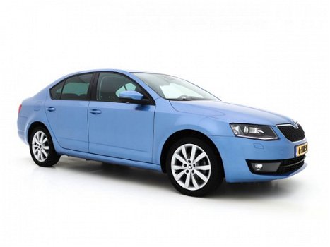 Skoda Octavia - 1.6 TDI Greenline Businessline *1/2LEDER+NAVI+PDC+ECC+CRUISE - 1