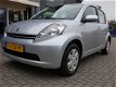 Daihatsu Sirion 2 - 1.0-12V Trend 5 Deurs - 1 - Thumbnail