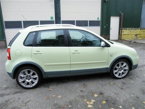 Volkswagen Polo - 1.4-16V FUN Airco, Cruise control, Elektrisch schuif/kanteldak, Cross-fun - 1