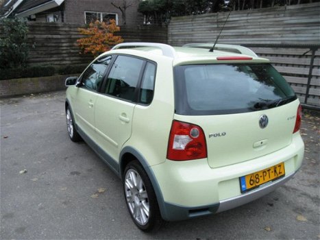 Volkswagen Polo - 1.4-16V FUN Airco, Cruise control, Elektrisch schuif/kanteldak, Cross-fun - 1