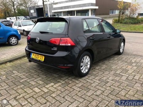 Volkswagen Golf - 1.6 TDI Comfortline BlueMotion Edition 40 - 1