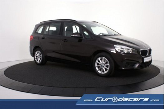 BMW 2-serie Gran Tourer - 218 d Automaat *Navigatie*Camera*Led - 1