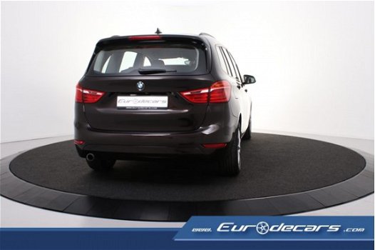 BMW 2-serie Gran Tourer - 218 d Automaat *Navigatie*Camera*Led - 1