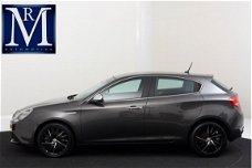 Alfa Romeo Giulietta - 1.4 T Distinctive | Automaat | Leder | Navi | RIJKLAARPRIJS incl. 6mnd garant