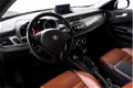 Alfa Romeo Giulietta - 1.4 T Distinctive | Automaat | Leder | Navi | RIJKLAARPRIJS incl. 6mnd garant - 1 - Thumbnail