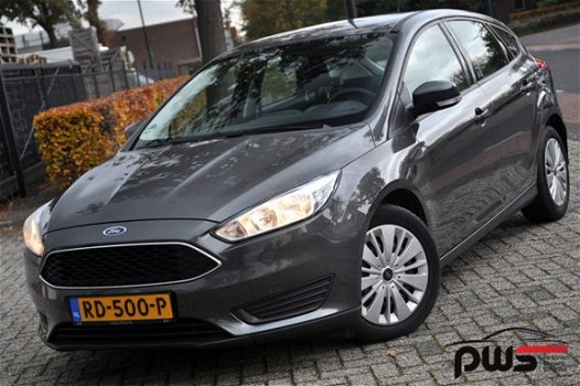 Ford Focus - 1.0 Ecoboost 125 pk Automaat / TECH pack / Navigatie / PDC / Bluetooth / Airco / 1e eig - 1