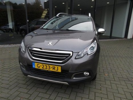 Peugeot 2008 - ALLURE 1.2 PURETECH , Navi, Clima, Pano, HalfLeer, Cruise, LmVelgen - 1