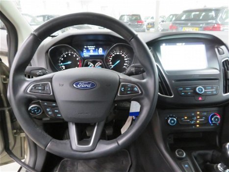Ford Focus Wagon - 1.0 Lease Edition Airco Navi - 1