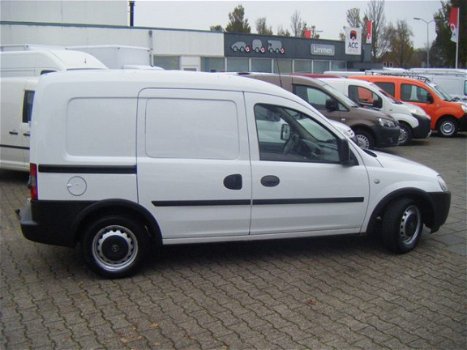 Opel Combo - 1.3 CDTi Base VOORZIEN VAN TREKHAAK + AIRCO ~~ APK NIEUW - 1