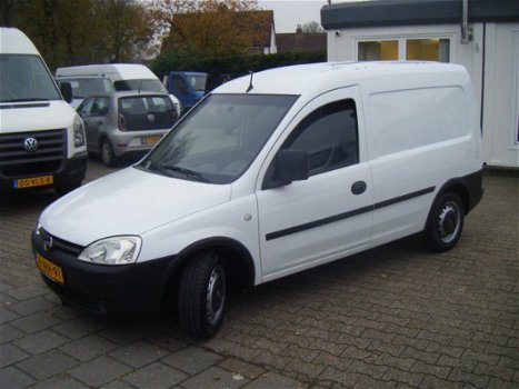 Opel Combo - 1.3 CDTi Base VOORZIEN VAN TREKHAAK + AIRCO ~~ APK NIEUW - 1