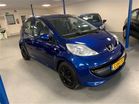 Peugeot 107 - 1.0-12V XR - 1