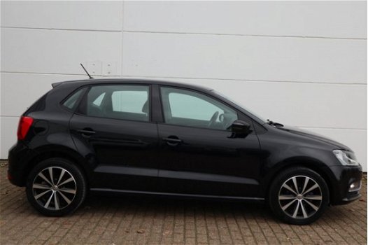 Volkswagen Polo - 1.2 TSI Highline 90pk DSG7 - 1