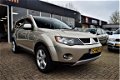 Mitsubishi Outlander - 2.4 Intense+ 4X4|7-P| AIRCO | CRUISE CONTROL | AUDIO STUURBEDIENING | ELEKTRI - 1 - Thumbnail