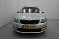 Skoda Octavia Combi - 1.6 TDI Greenline Businessline | Navigatie | Climate Control | Dakrails | - 1 - Thumbnail