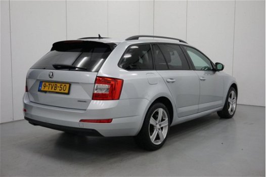 Skoda Octavia Combi - 1.6 TDI Greenline Businessline | Navigatie | Climate Control | Dakrails | - 1