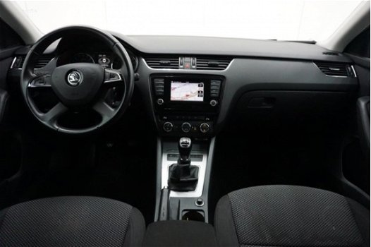 Skoda Octavia Combi - 1.6 TDI Greenline Businessline | Navigatie | Climate Control | Dakrails | - 1