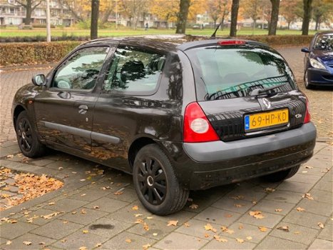 Renault Clio - 1.2-16V Met apk stuurbekrachtiging elek ramen - 1