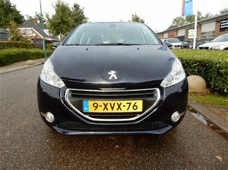 Peugeot 208 - 1.6 e-HDi 92PK 5D (85g) Style - 1